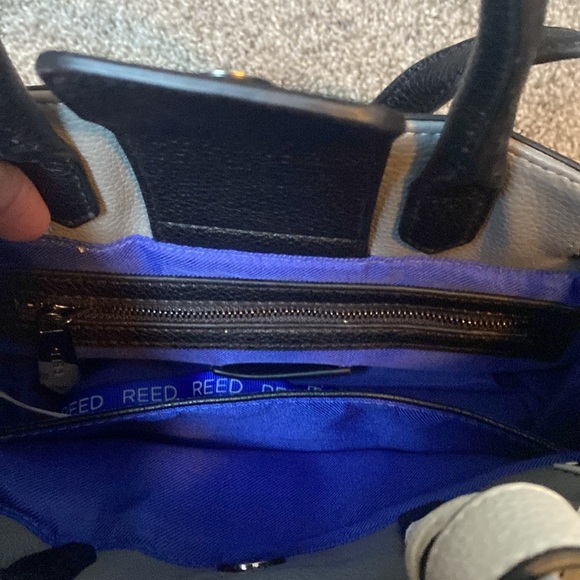 REED Handbag Hyacinth Floral White Gray Black Purple NWT - Picture 4 of 7